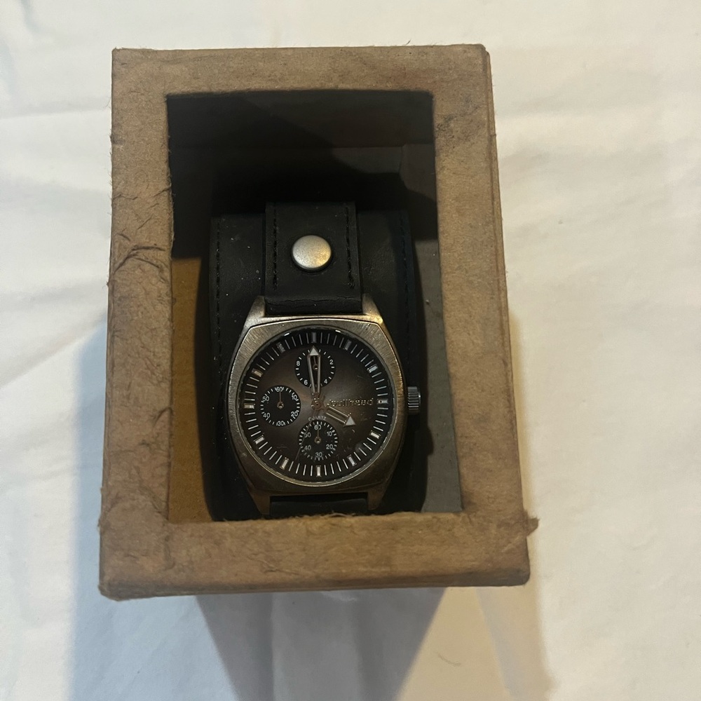 Black Leather Men's Watch bullshead in box new old stock